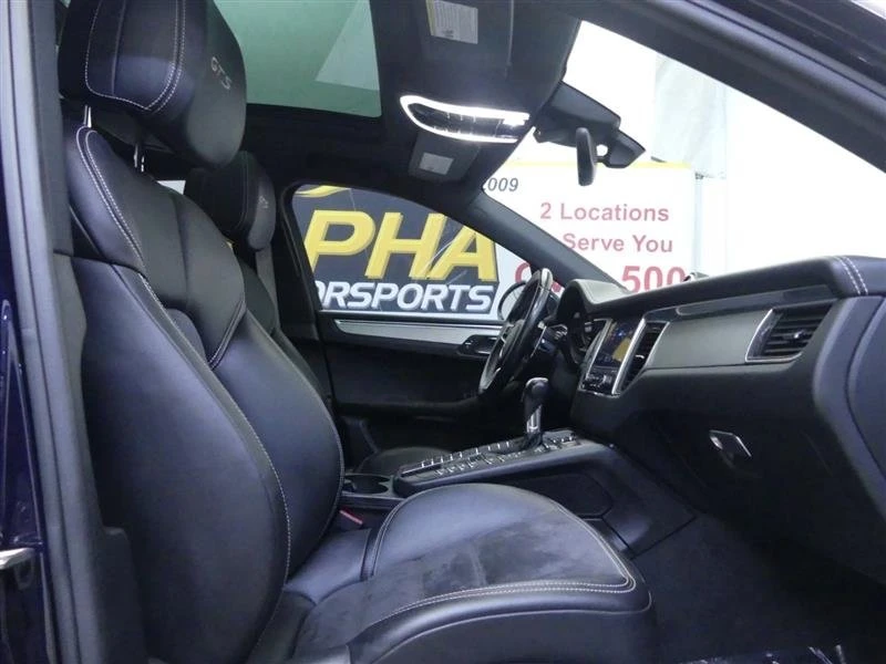 2018 Porsche Macan - Image 8 of 10