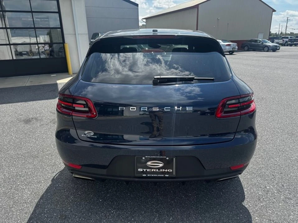 2018 Porsche Macan - Image 13 of 18