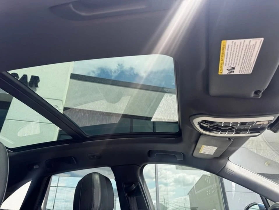 2018 Porsche Macan - Image 2 of 18