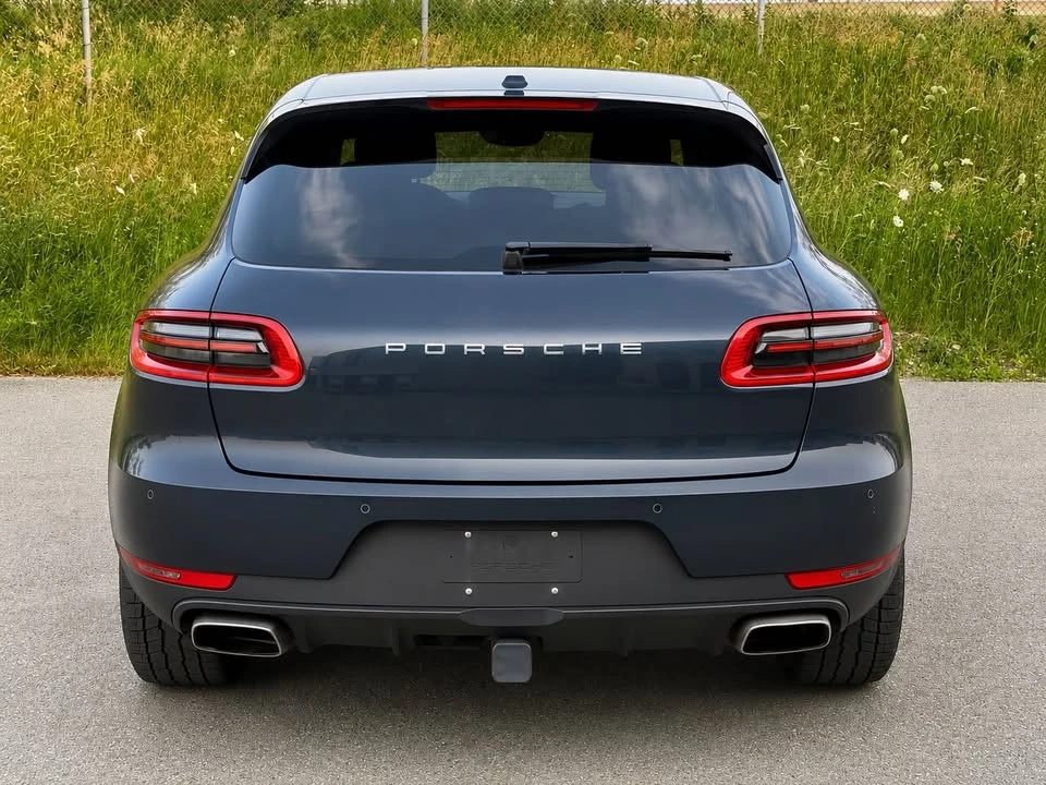 2018 Porsche Macan - Image 18 of 20