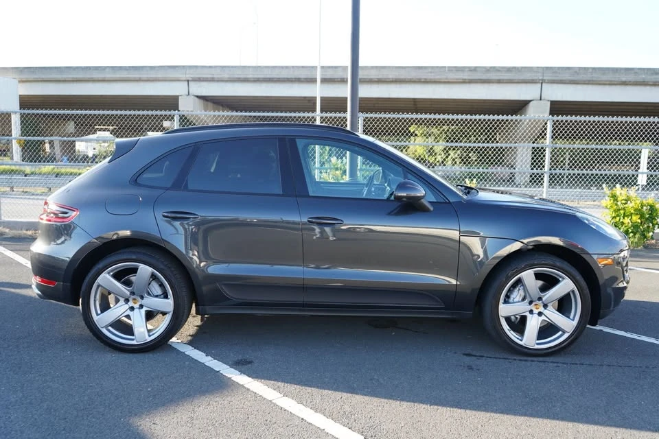 2018 Porsche Macan S - Image 15 of 20