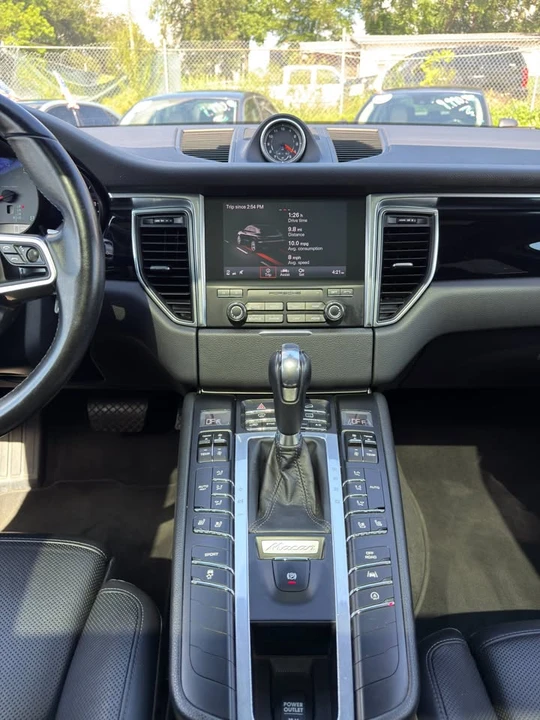 2018 Porsche Macan S - Image 13 of 20