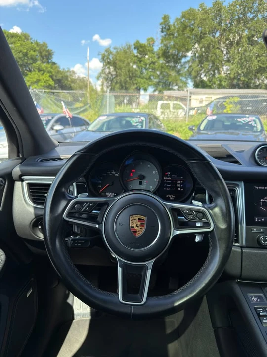 2018 Porsche Macan S - Image 15 of 20
