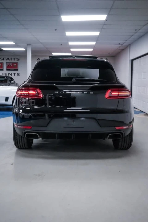 2018 Porsche Macan - Image 12 of 14