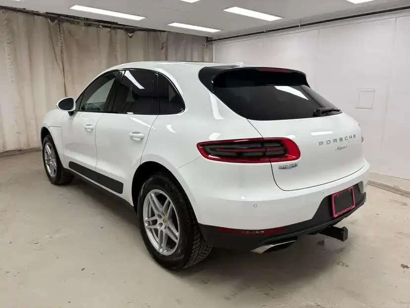 2018 Porsche Macan - Image 3 of 15