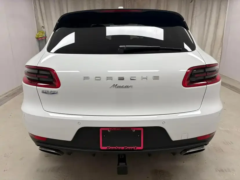2018 Porsche Macan - Image 7 of 15