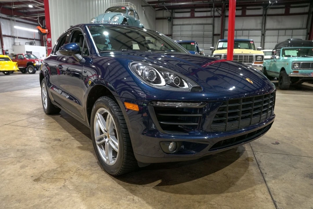 2018 Porsche Macan - Image 12 of 31