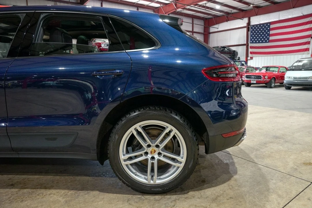 2018 Porsche Macan - Image 5 of 31