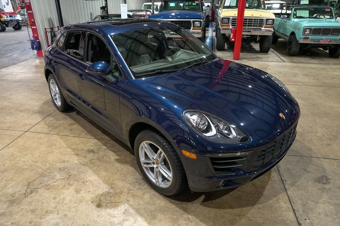 2018 Porsche Macan - Image 14 of 31