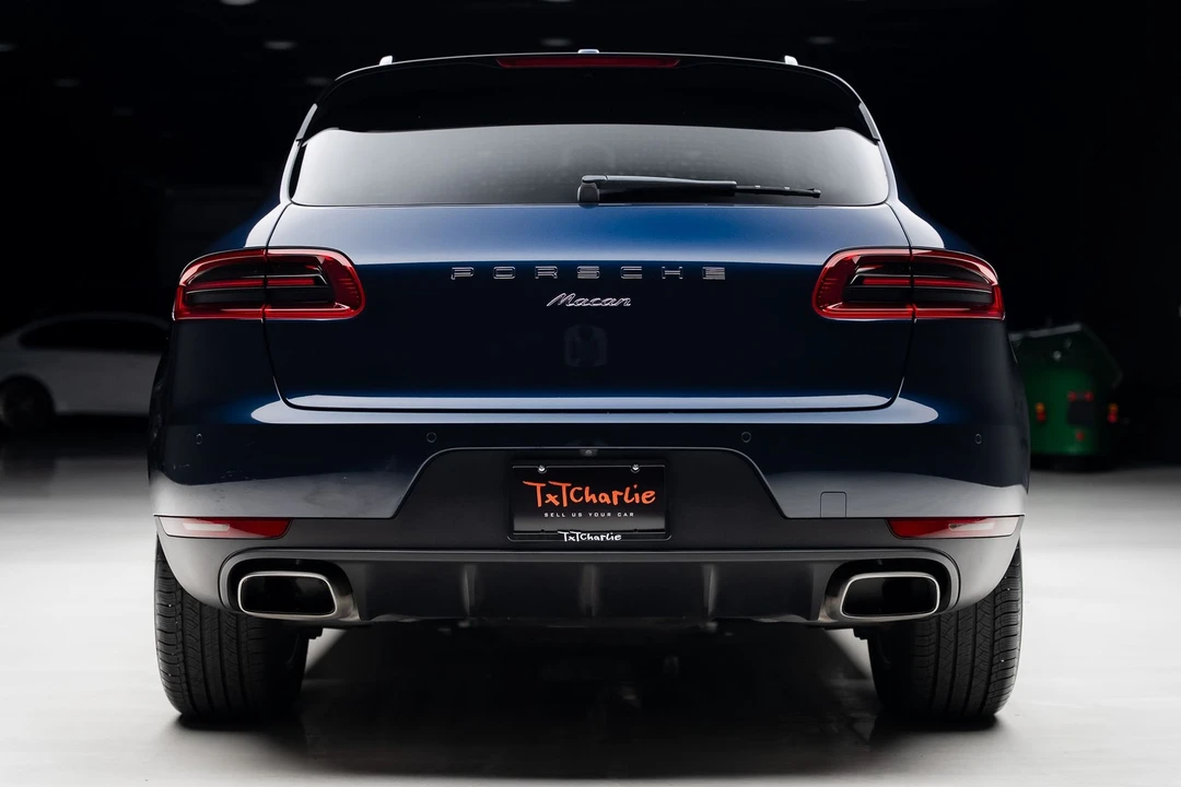 2018 Porsche Macan - Image 26 of 31