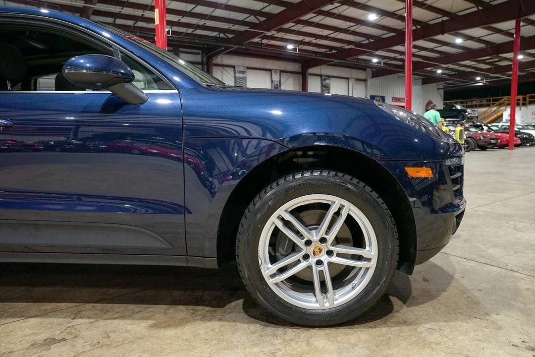 2018 Porsche Macan - Image 11 of 31