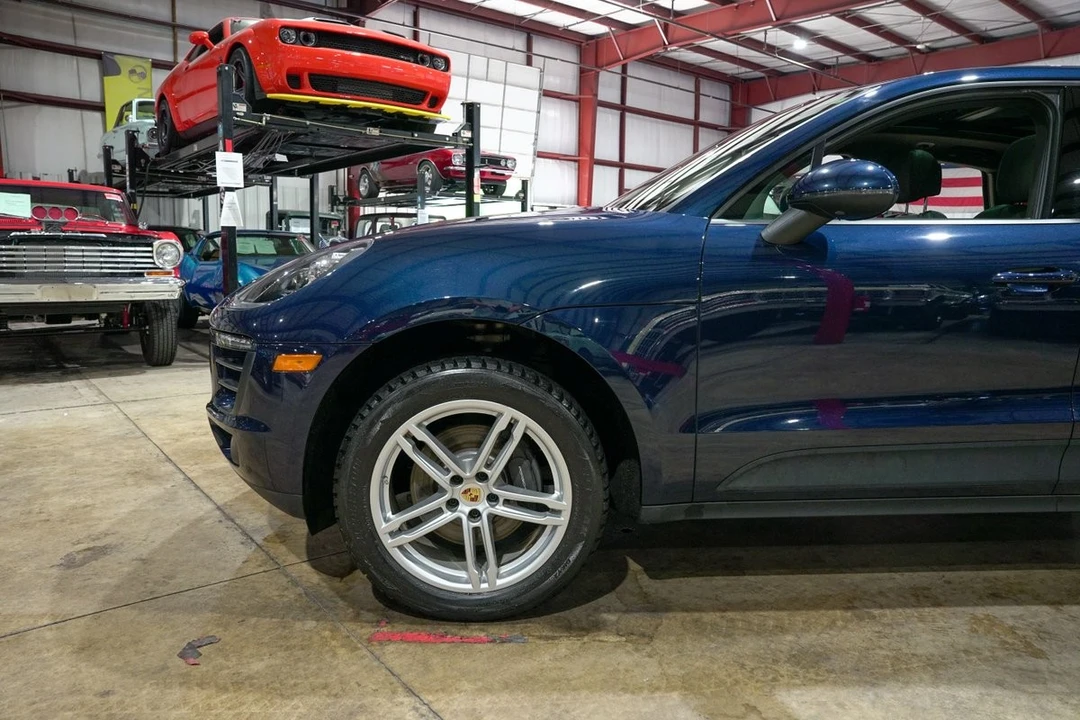 2018 Porsche Macan - Image 3 of 31