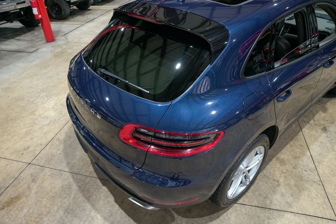 2018 Porsche Macan - Image 20 of 31