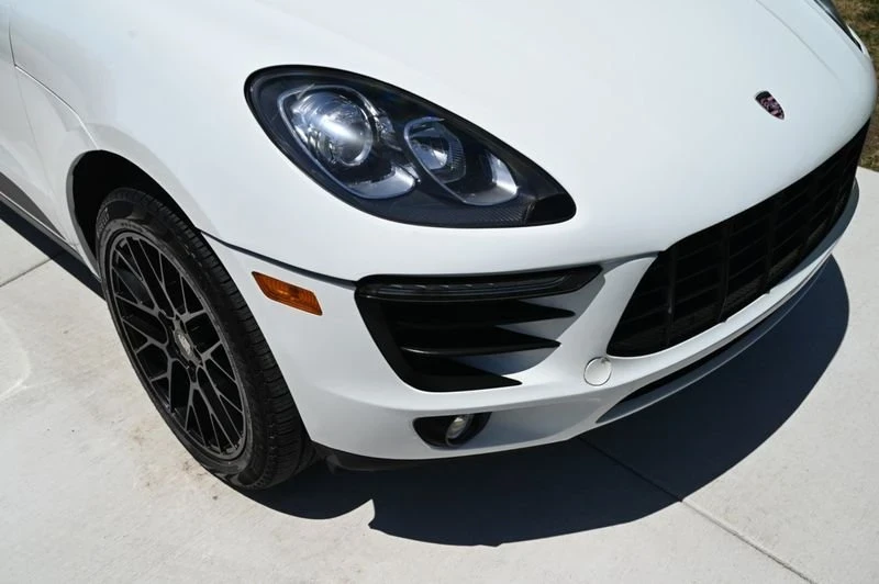 2018 Porsche Macan - Image 11 of 20