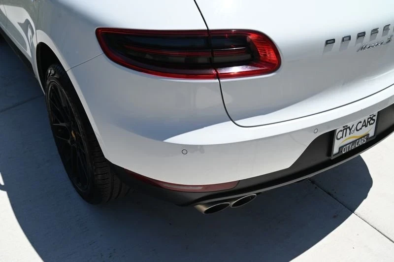 2018 Porsche Macan - Image 13 of 20