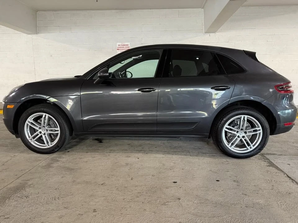 2018 Porsche Macan - Image 2 of 10