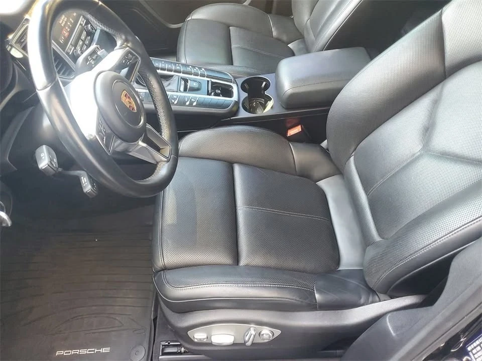 2018 Porsche Macan - Image 14 of 20