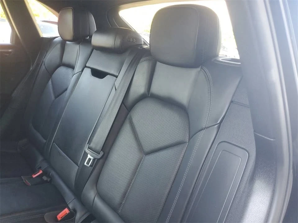 2018 Porsche Macan - Image 6 of 20