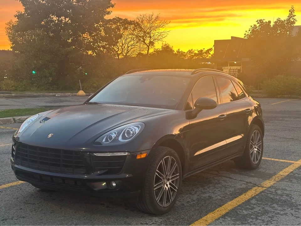 2018 Porsche Macan - Image 9 of 13