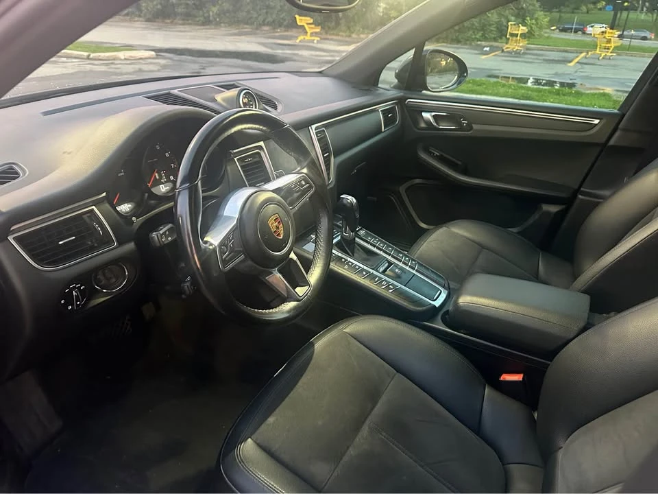 2018 Porsche Macan - Image 4 of 13