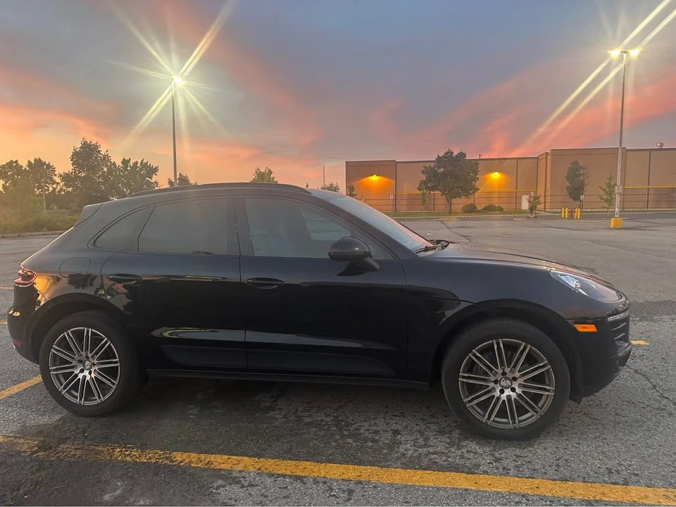 2018 Porsche Macan - Image 2 of 13