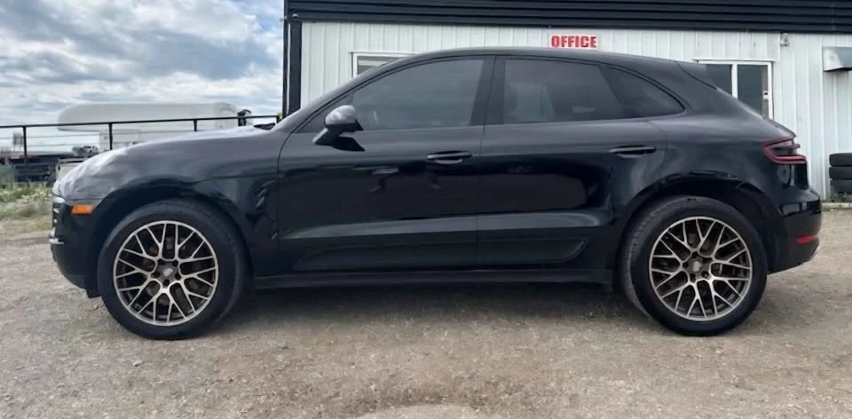2018 Porsche Macan - Image 2 of 13