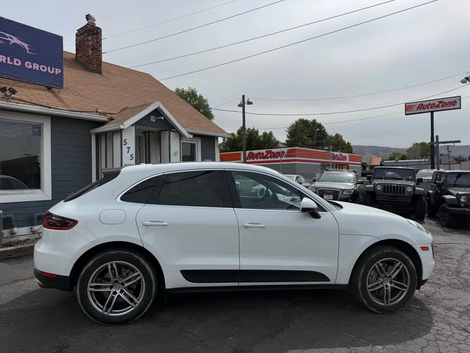 2018 Porsche Macan - Image 6 of 10