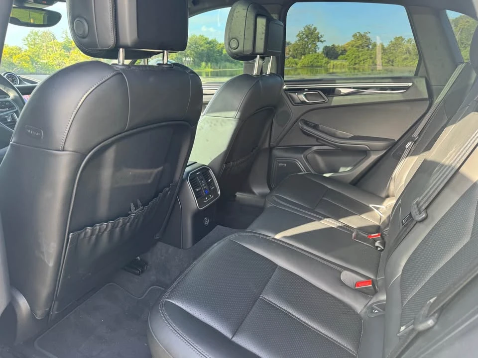 2018 Porsche Macan - Image 9 of 15