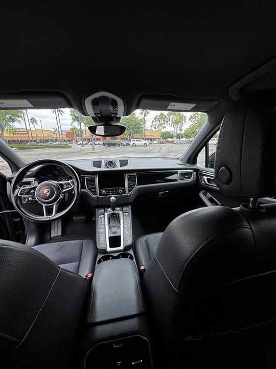 2018 Porsche Macan - Image 8 of 15