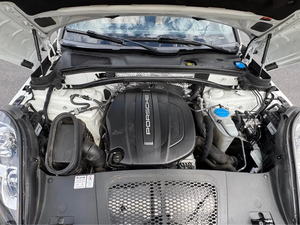 2018 Porsche Macan - Image 7 of 18