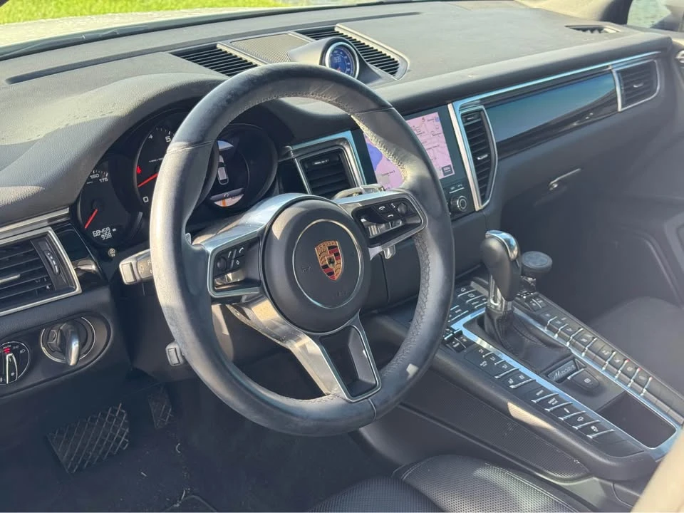 2018 Porsche Macan - Image 5 of 15
