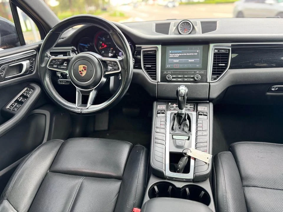 2018 Porsche Macan - Image 8 of 9