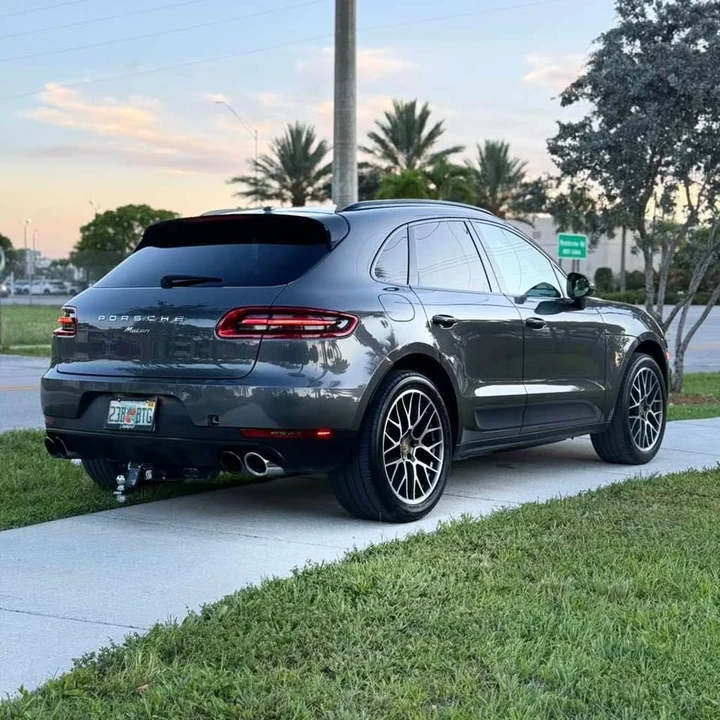 2018 Porsche Macan - Image 5 of 15