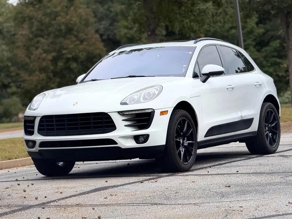 2018 Porsche Macan - Image 2 of 12