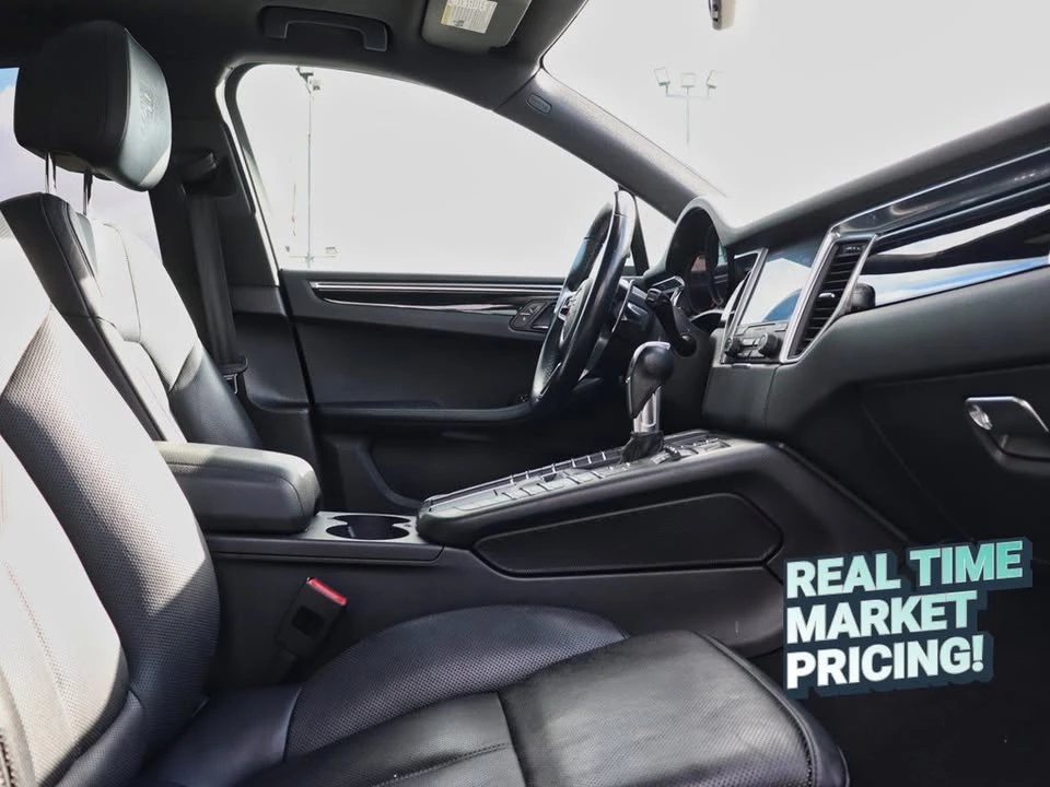 2018 Porsche Macan - Image 18 of 20