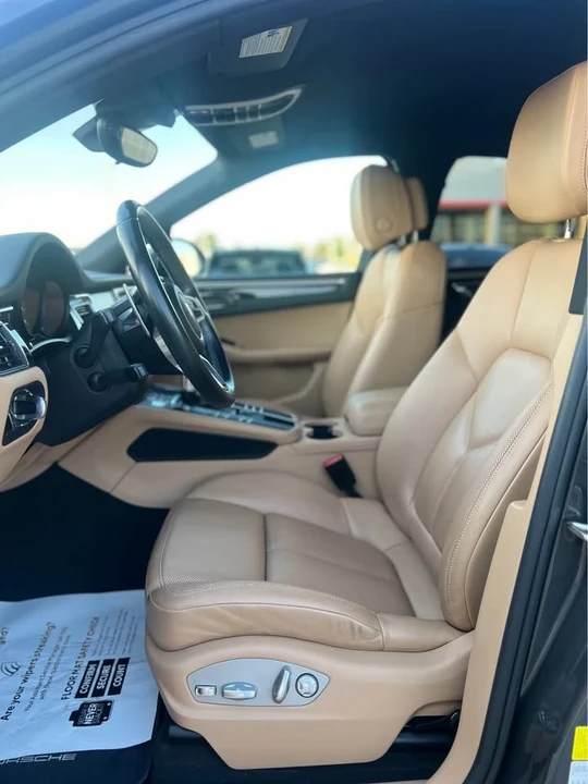 2018 Porsche Macan - Image 4 of 9