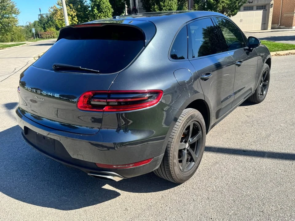 2018 Porsche Macan - Image 9 of 16
