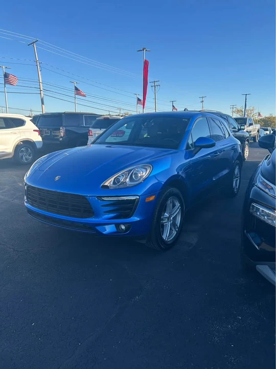 2018 Porsche Macan - Image 2 of 2