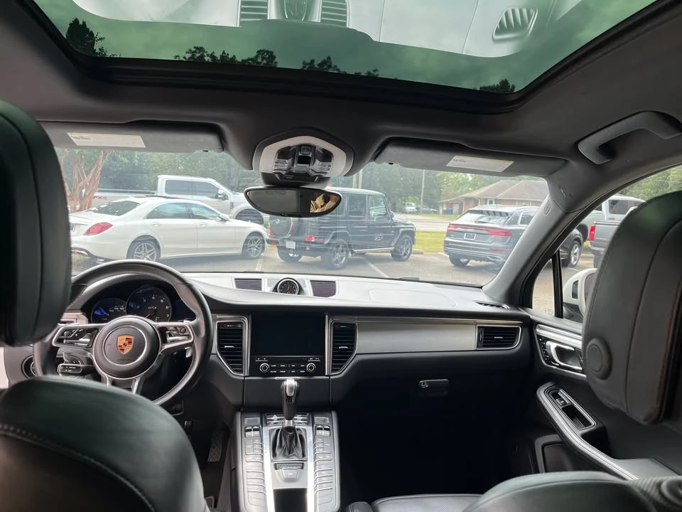 2018 Porsche Macan GTS - Image 8 of 12