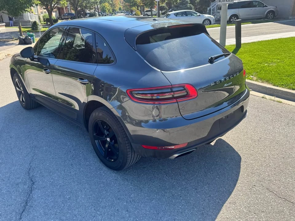 2018 Porsche Macan - Image 8 of 16