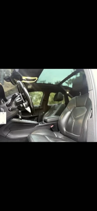 2018 Porsche Macan - Image 7 of 12