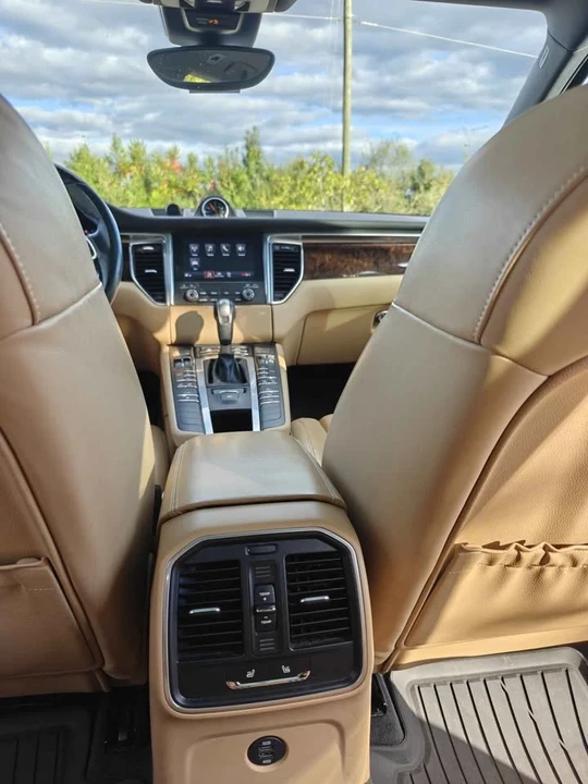 2018 Porsche Macan - Image 8 of 20