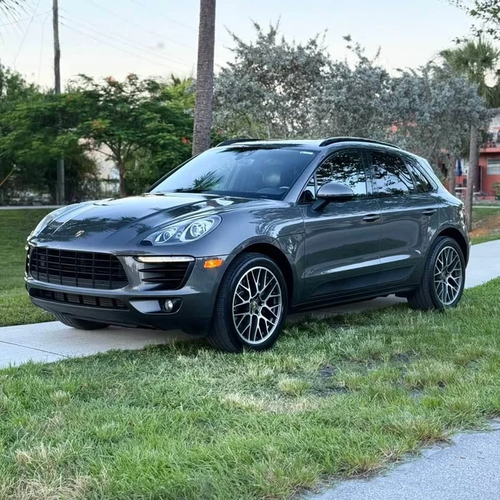 2018 Porsche Macan - Image 8 of 15
