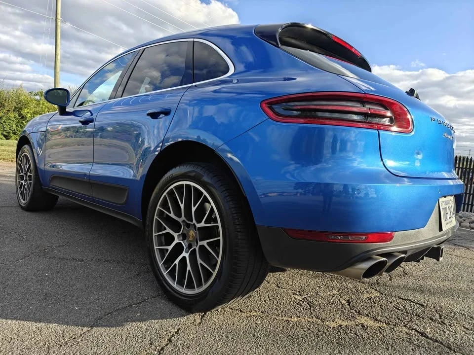 2018 Porsche Macan - Image 15 of 20