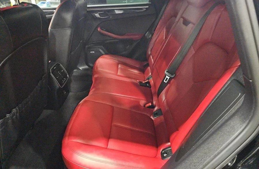 2018 Porsche Macan - Image 5 of 9
