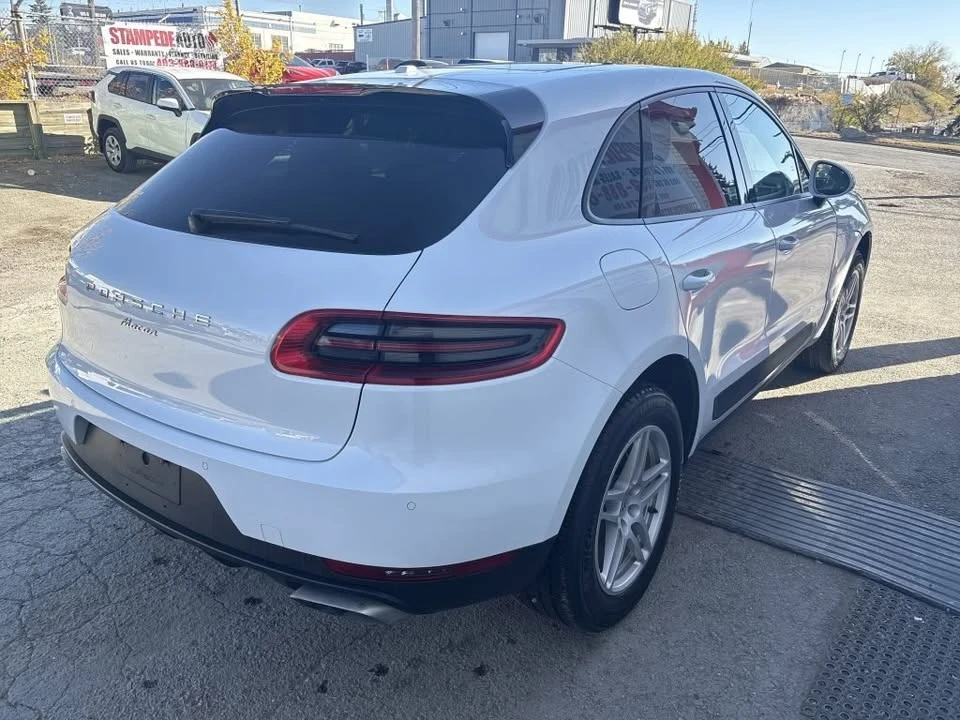 2018 Porsche Macan - Image 8 of 19