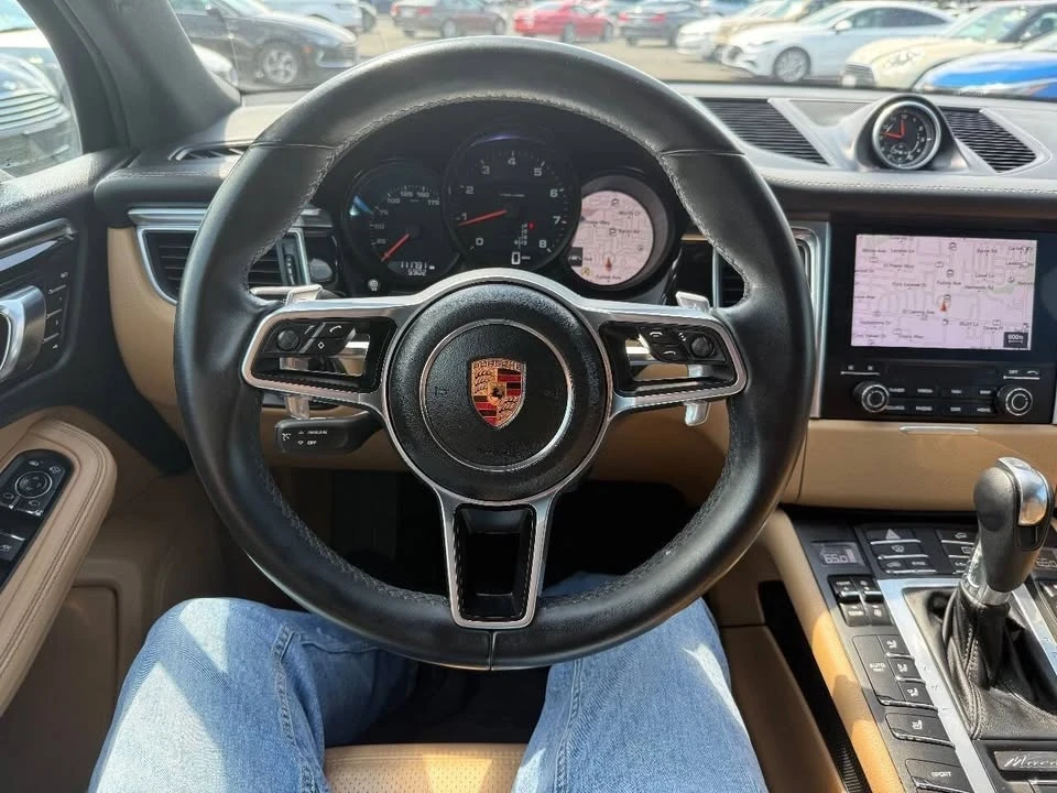 2018 Porsche Macan - Image 10 of 20