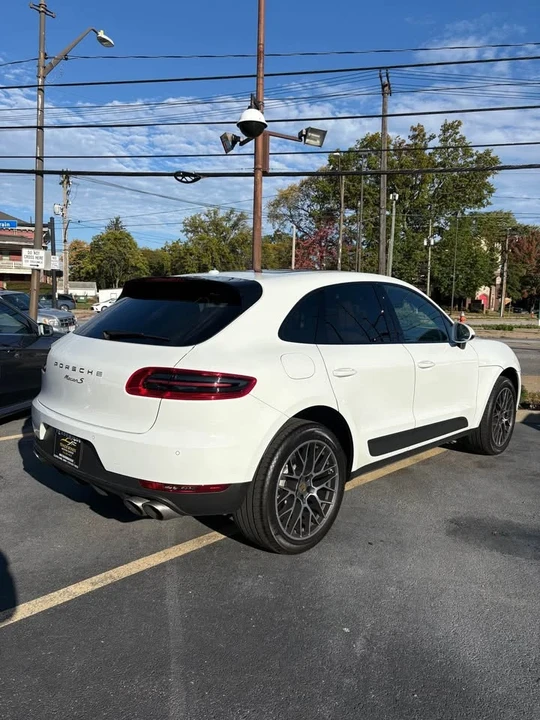 2018 Porsche Macan - Image 3 of 3