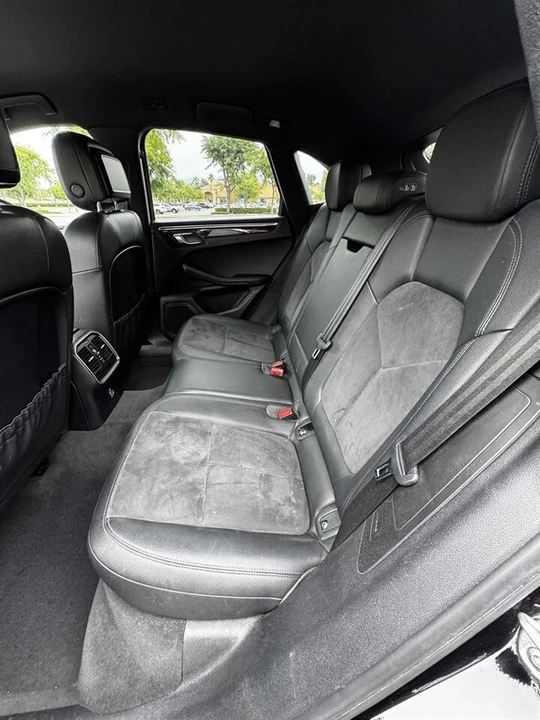 2018 Porsche Macan - Image 6 of 14