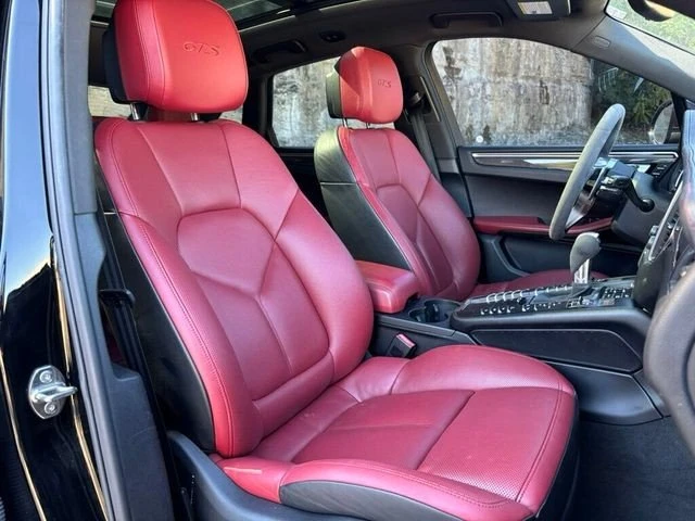 2018 Porsche Macan - Image 12 of 17